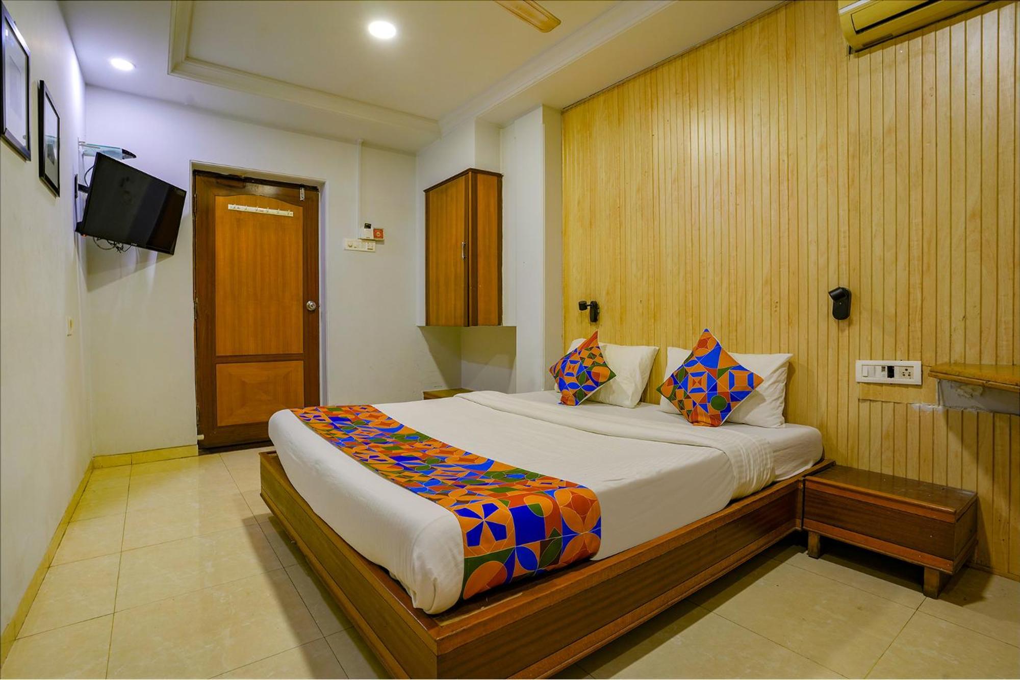 Hotel Fabexpress Manas Residency Mumbai Exterior foto